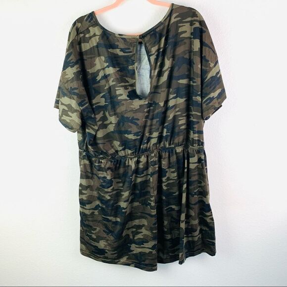 Shein Camo Romper  - Picture 3 of 3